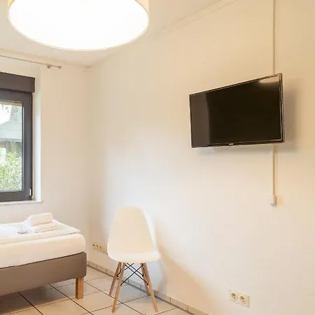 2 Hannover-laatzen Hostel *