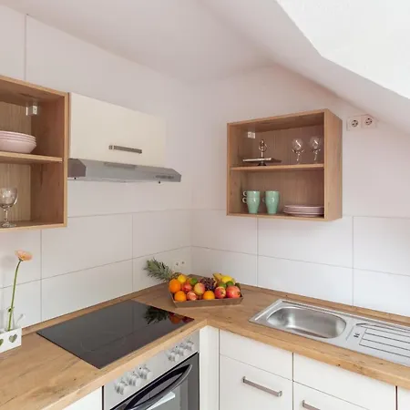 2 Hannover-laatzen Латцен